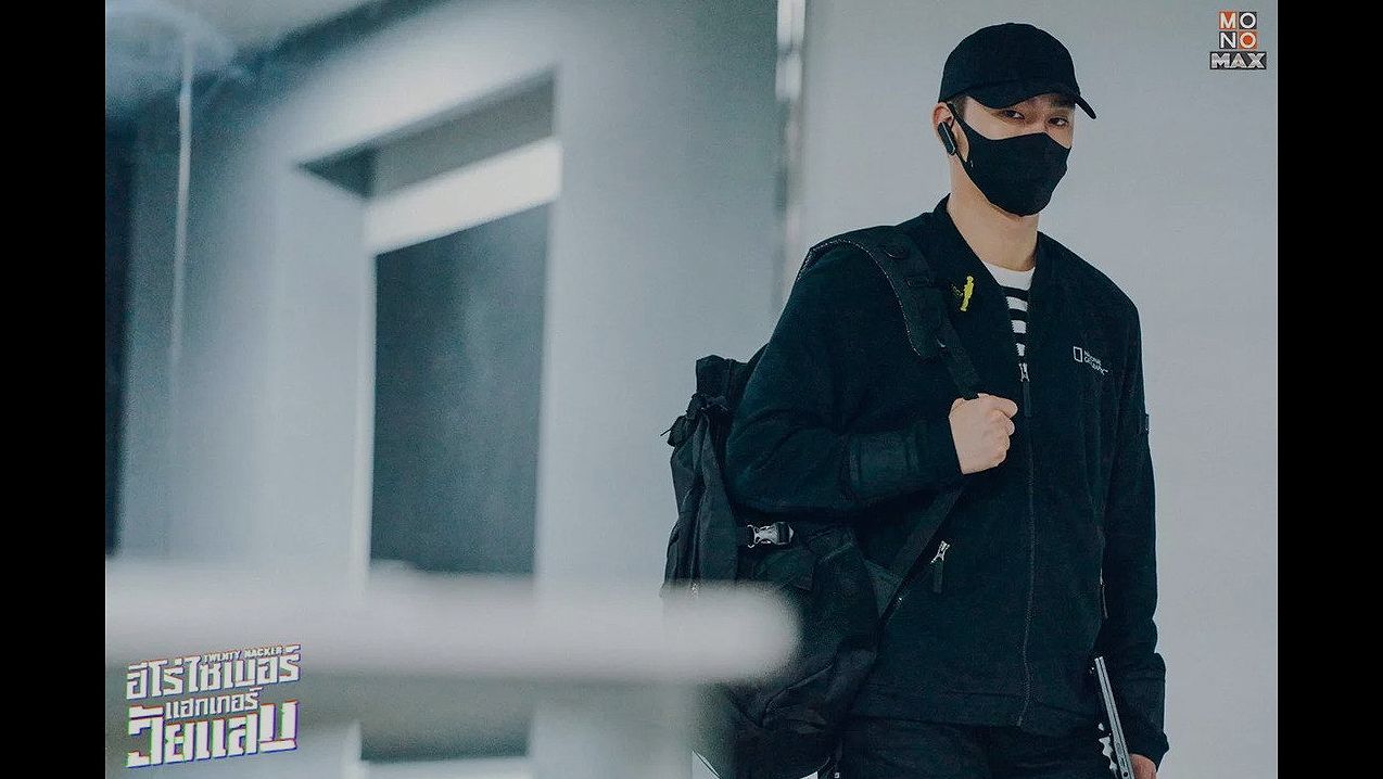 ฮีโร่ไซเบอร์ แฮกเกอร์วัยแสบ: เมื่อความรักและการแก้แค้นโคจรมาพบกันในโลกออนไลน์